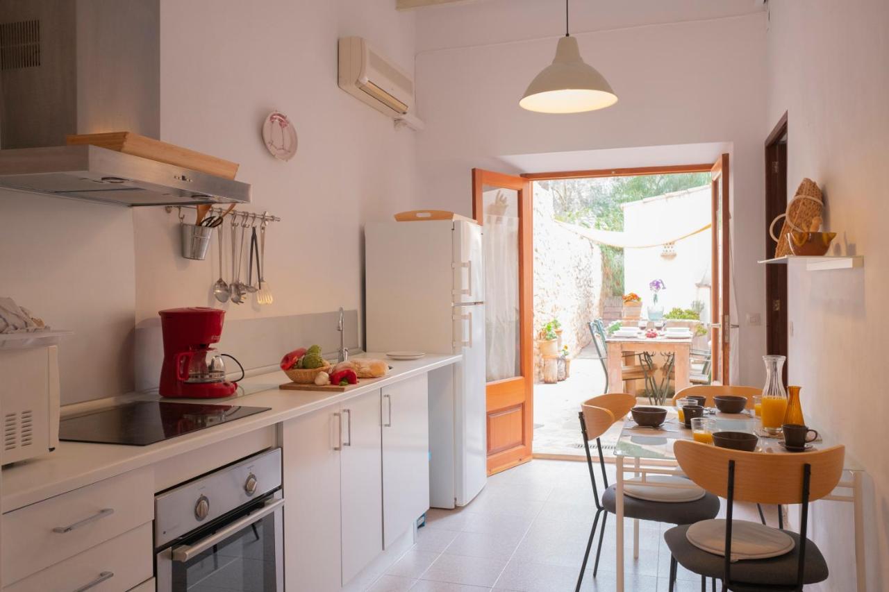Farinera Vella Villa Santanyí Buitenkant foto